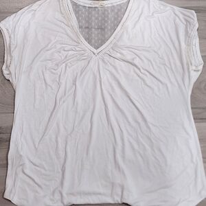 Meadow Rue White V-Neck Lace Back Short Sleeve Tee